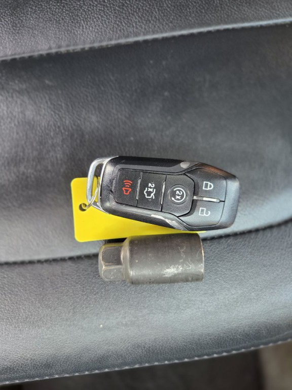 2017 Ford Explorer Image 16