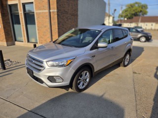 Image for 2017 Ford Escape SE ID: 6837752