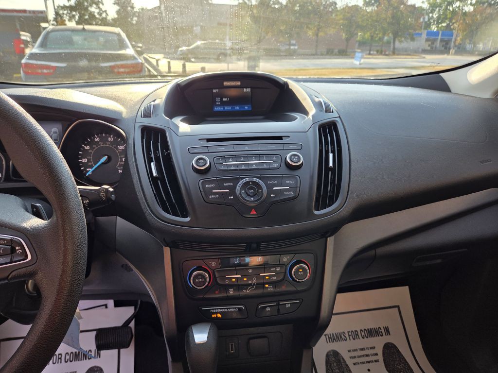 2017 Ford Escape Image 9