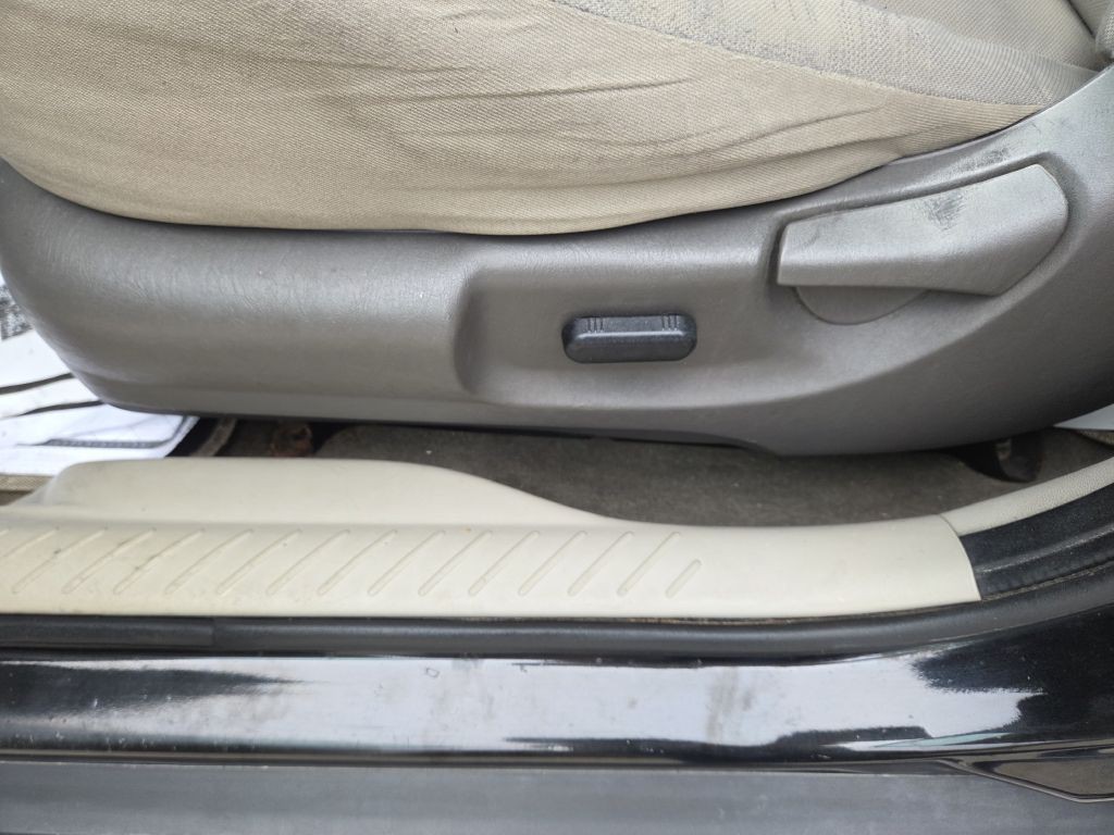 2011 Ford Escape Image 8