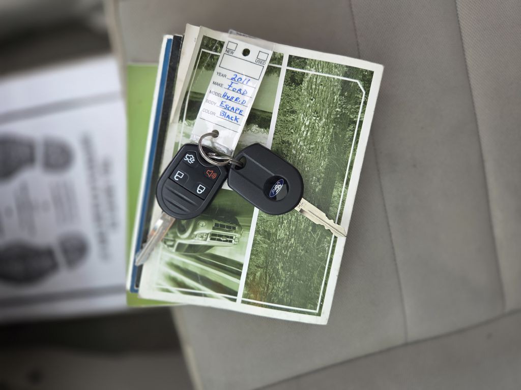 2011 Ford Escape Image 16
