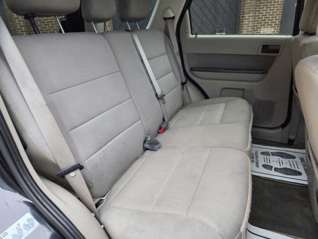 2011 Ford Escape Image 18