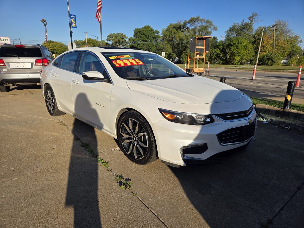 2016 Chevrolet Malibu Image 2