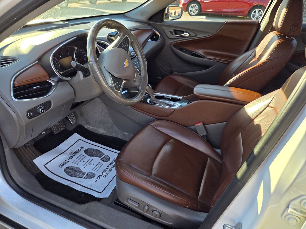 2016 Chevrolet Malibu Image 5
