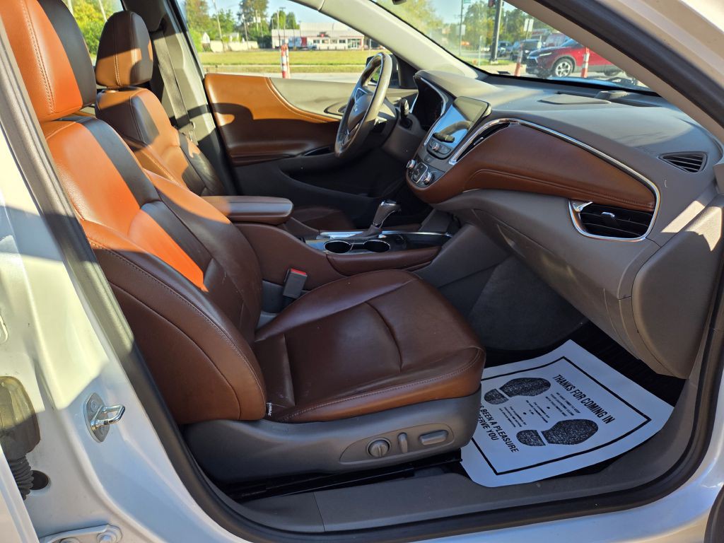 2016 Chevrolet Malibu Image 14