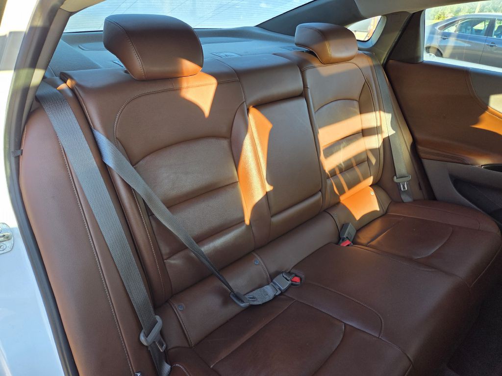2016 Chevrolet Malibu Image 19