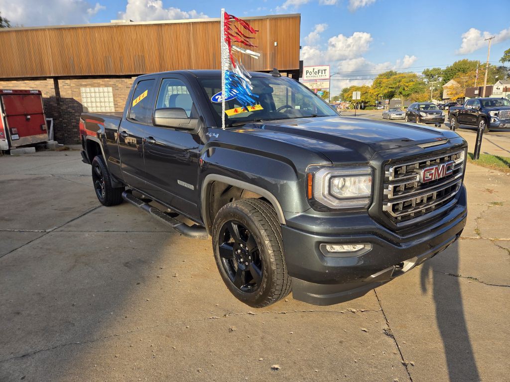 2018 GMC Sierra Image 2