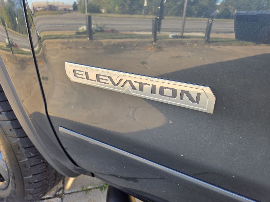 2018 GMC Sierra Image 8