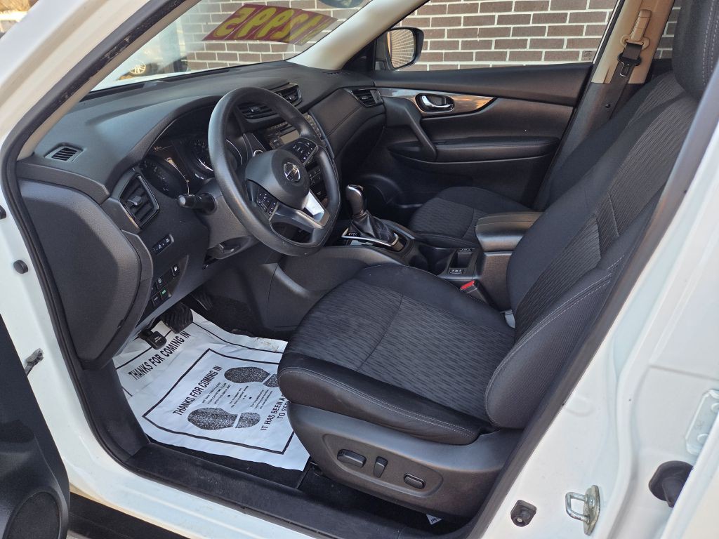 2019 Nissan Rogue Image 4