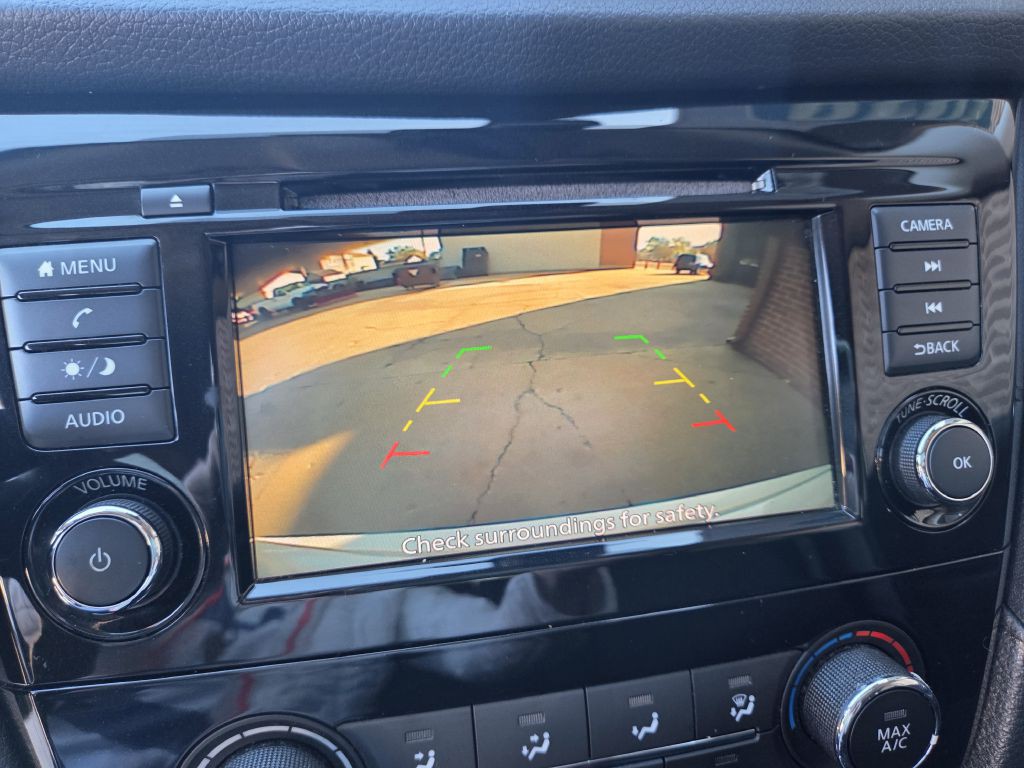 2019 Nissan Rogue Image 10