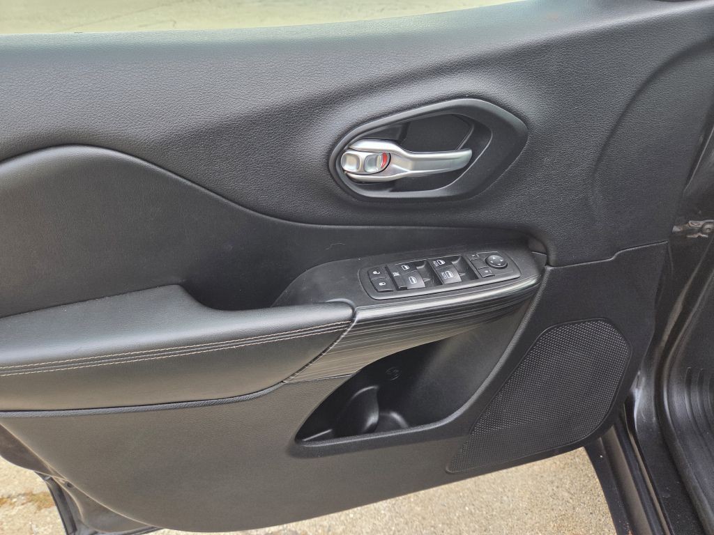 2014 Jeep Cherokee Image 7