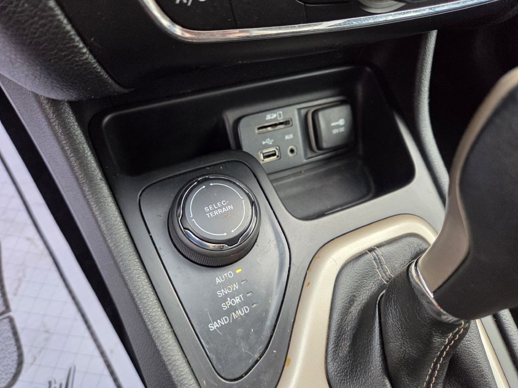 2014 Jeep Cherokee Image 13