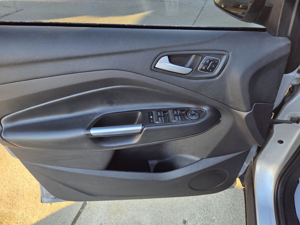 2017 Ford Escape Image 7