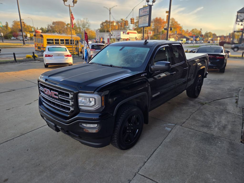 2018 GMC Sierra Image 1