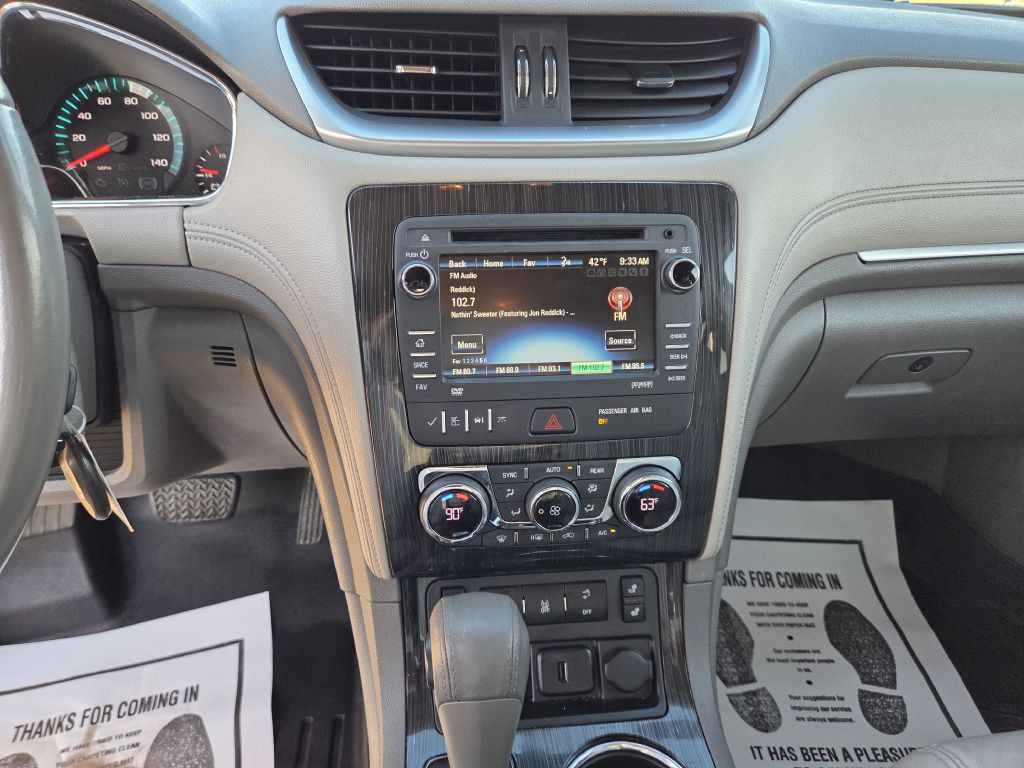 2015 Chevrolet Traverse Image 11