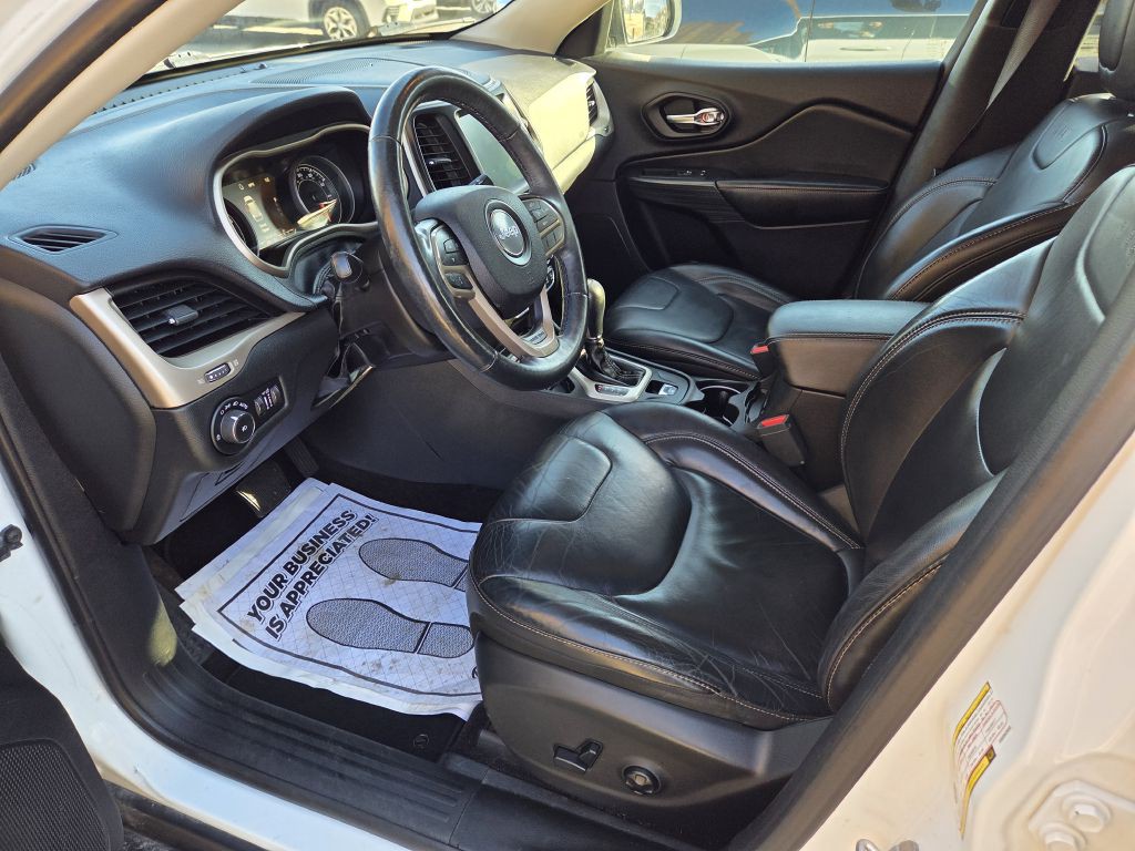 2017 Jeep Cherokee Image 5