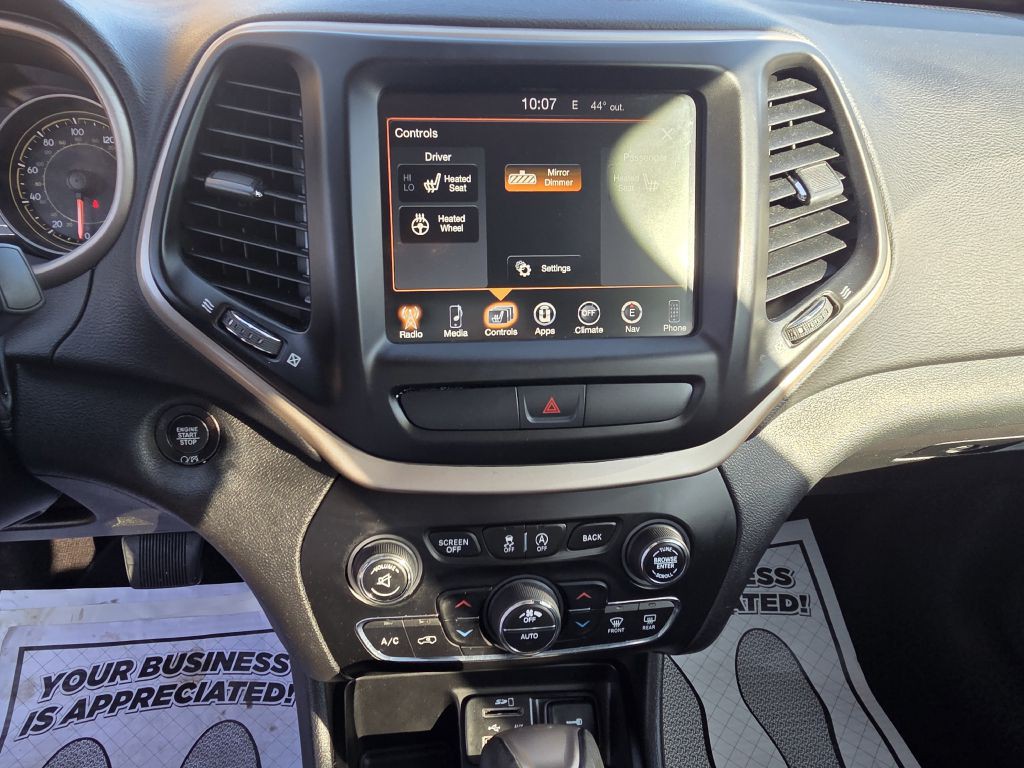 2017 Jeep Cherokee Image 10