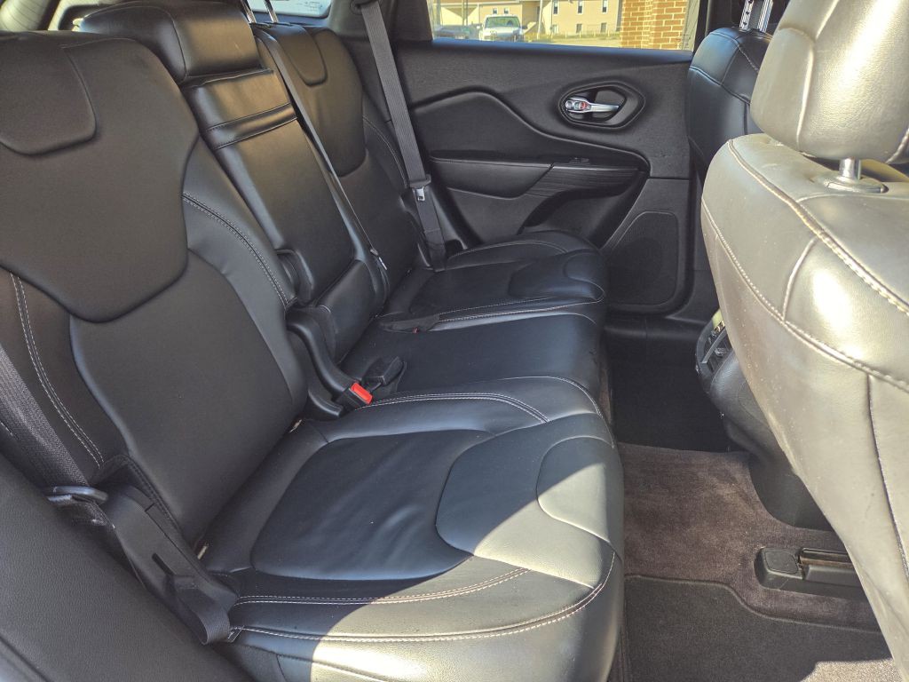 2017 Jeep Cherokee Image 20