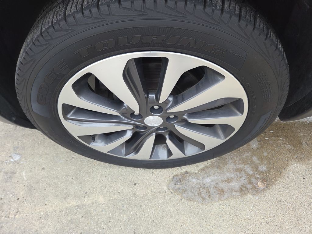 2017 Buick Enclave Image 26