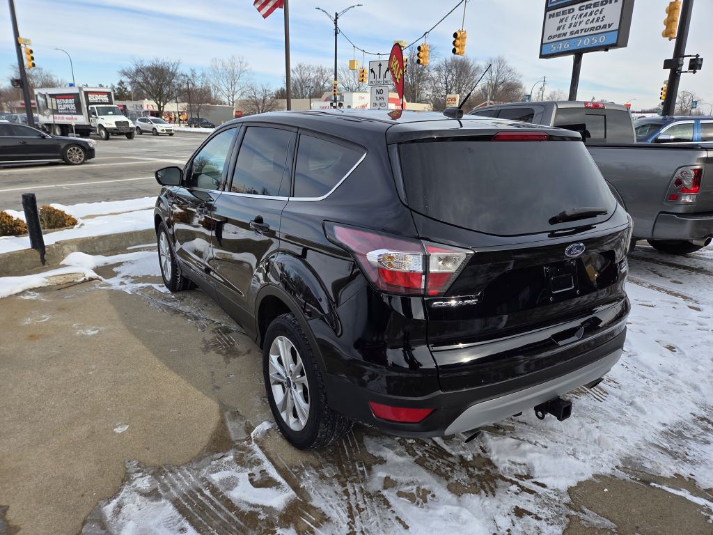 2017 Ford Escape Image 3