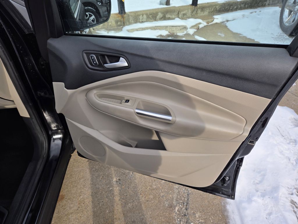 2017 Ford Escape Image 15