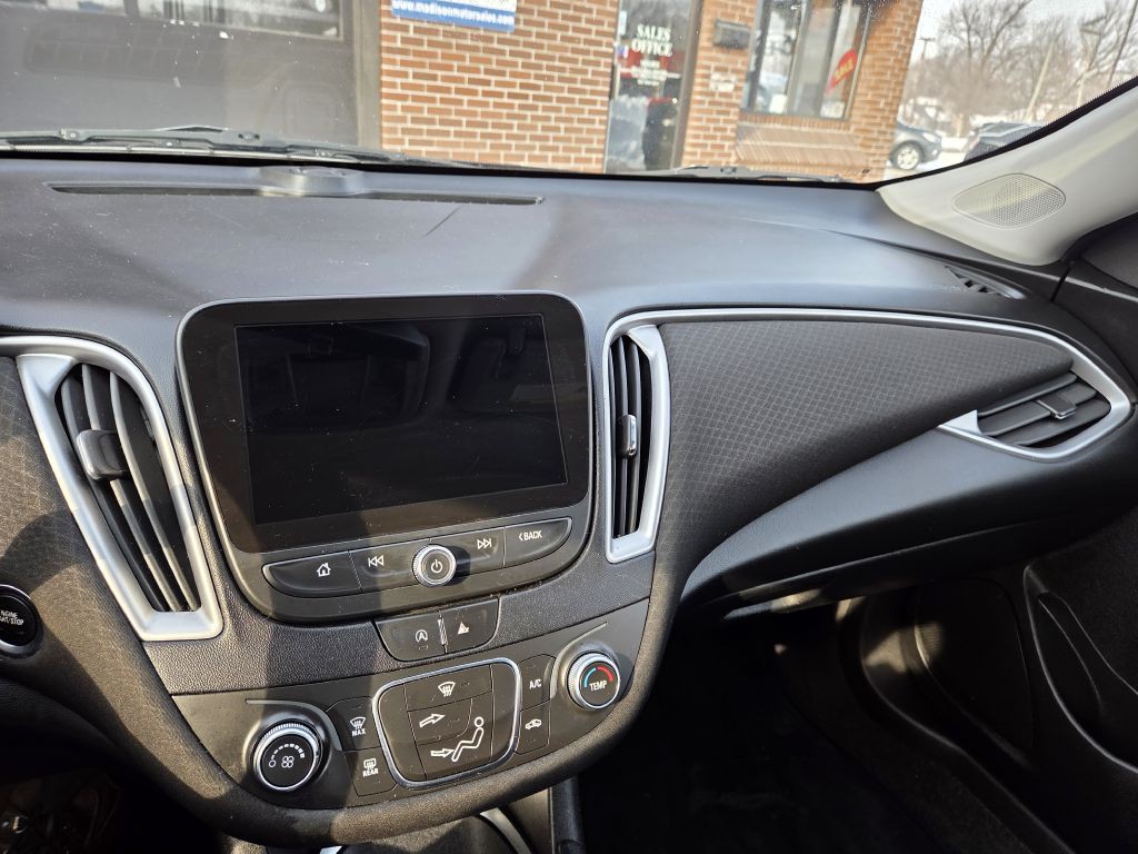 2021 Chevrolet Malibu Image 6