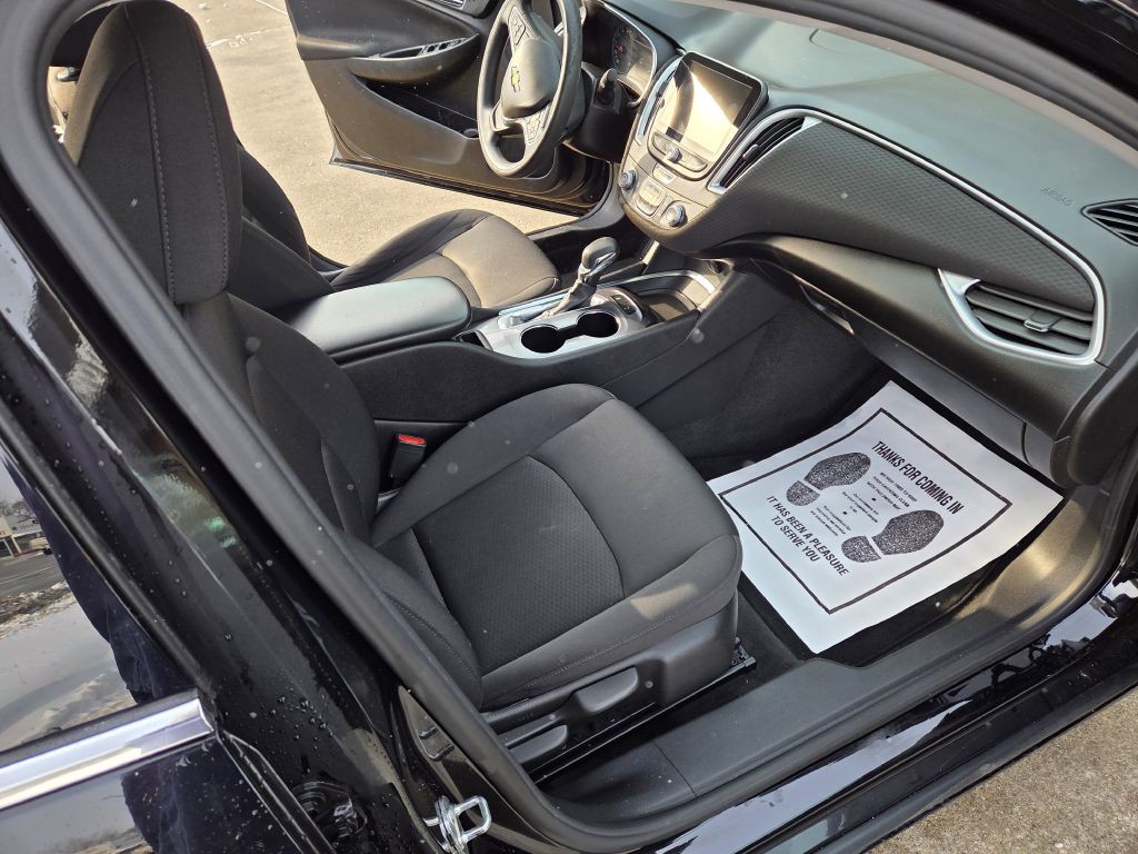 2021 Chevrolet Malibu Image 14