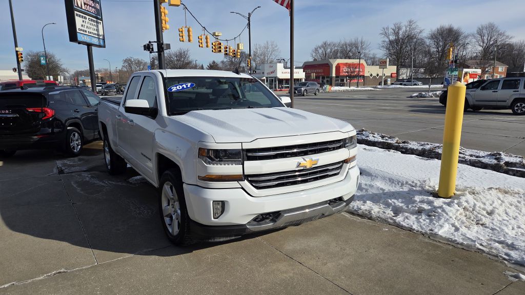 2017 Chevrolet Silverado 1500 Image 1