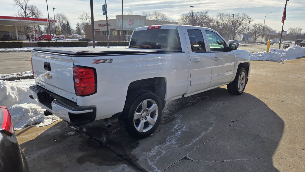 2017 Chevrolet Silverado 1500 Image 3