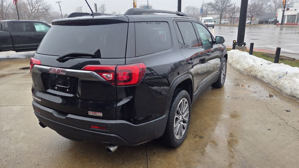 2017 GMC Acadia Image 3