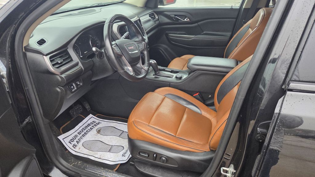 2017 GMC Acadia Image 5