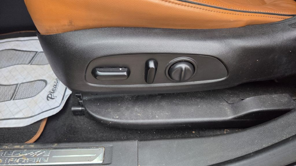 2017 GMC Acadia Image 8