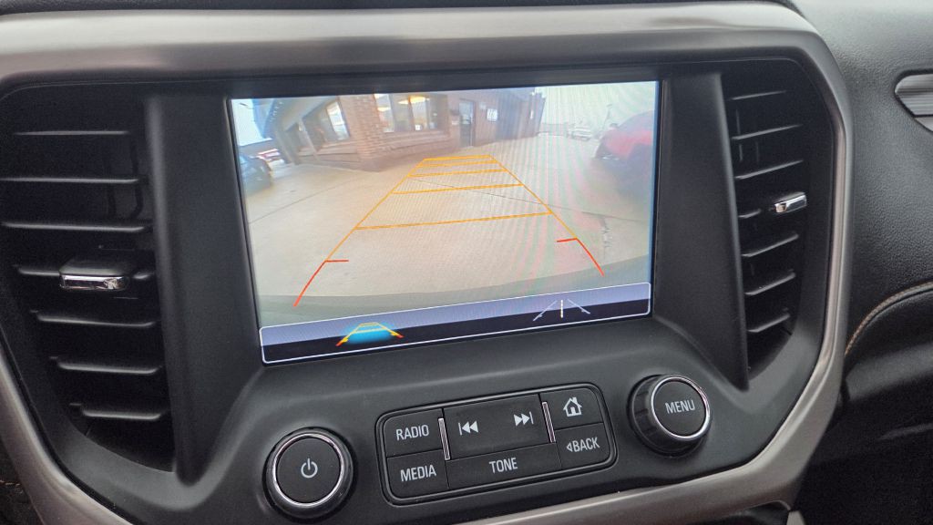 2017 GMC Acadia Image 12