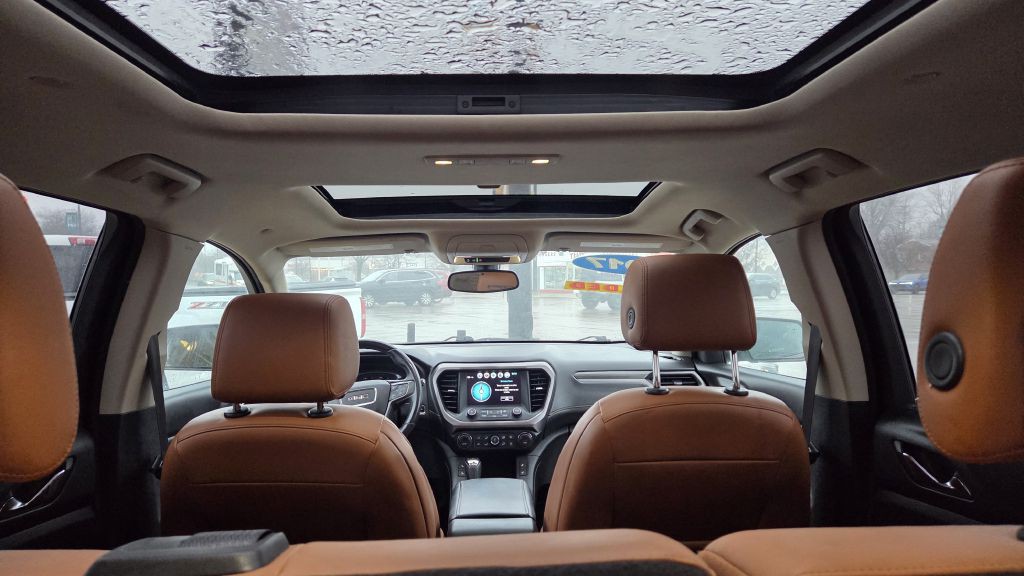 2017 GMC Acadia Image 23