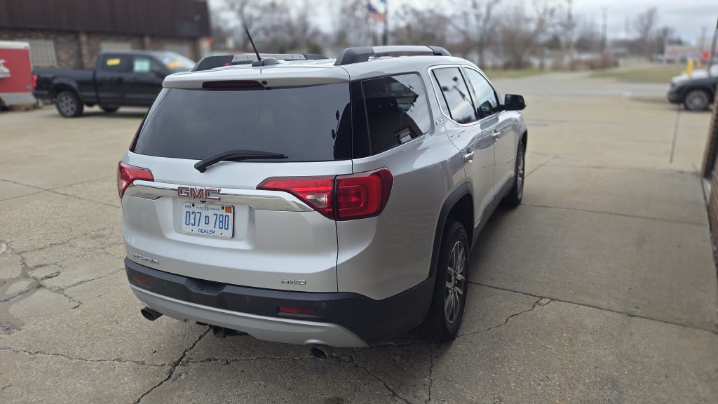 2017 GMC Acadia Image 3