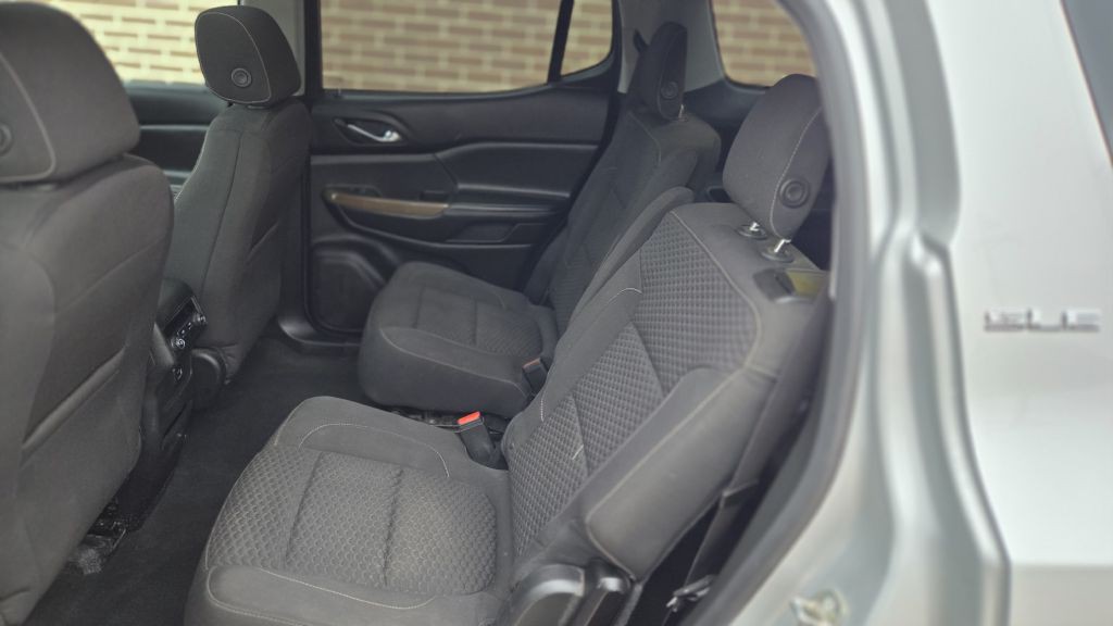 2017 GMC Acadia Image 13