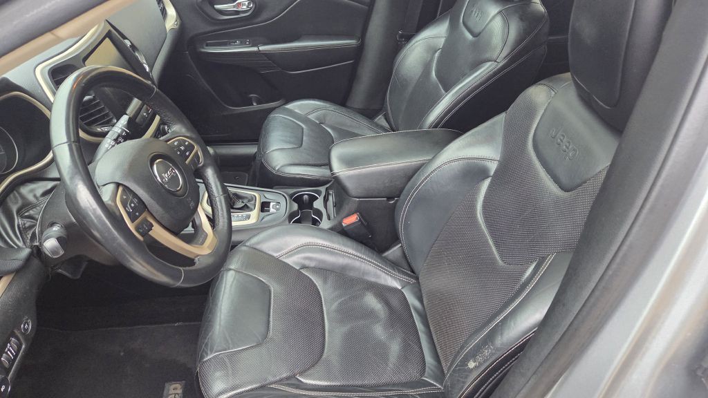 2015 Jeep Cherokee Image 11