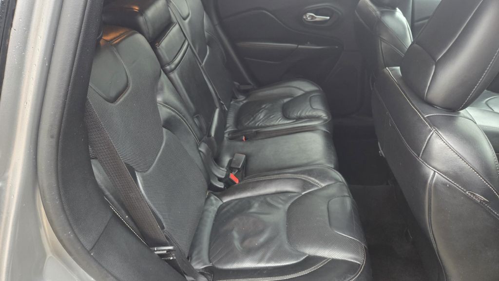 2015 Jeep Cherokee Image 20