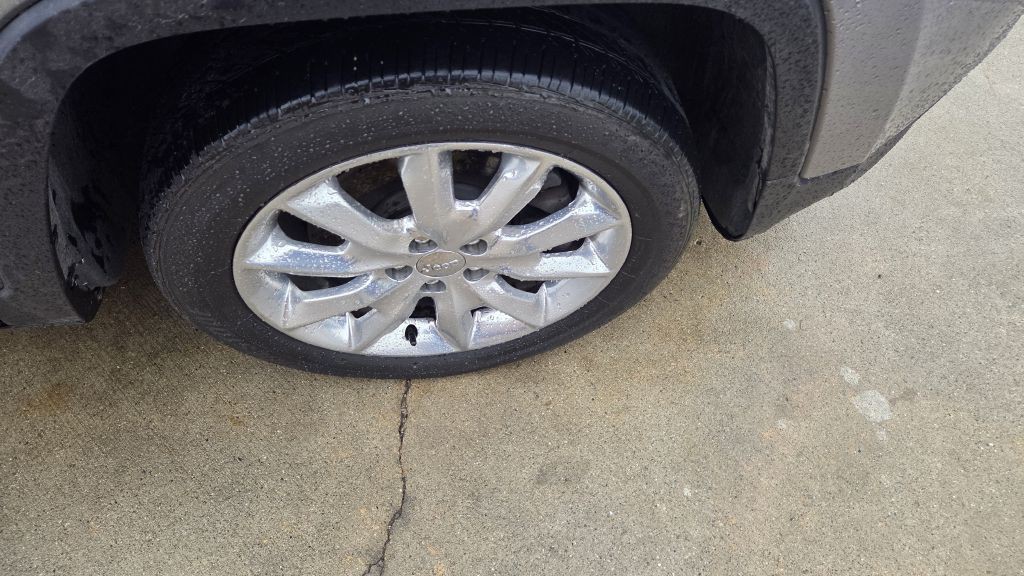 2015 Jeep Cherokee Image 24