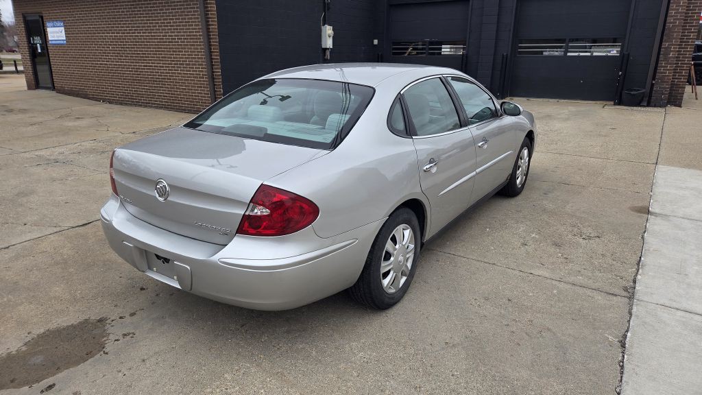 2007 Buick Lacrosse Image 3