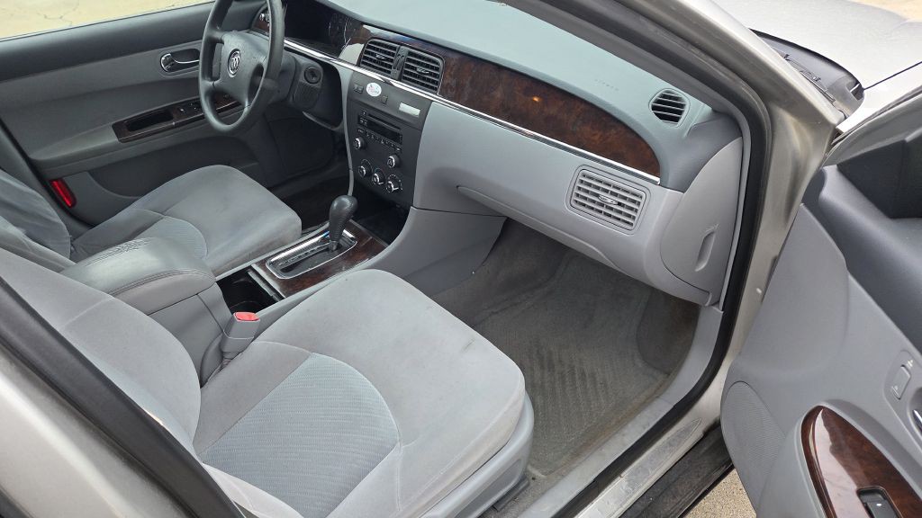 2007 Buick Lacrosse Image 10