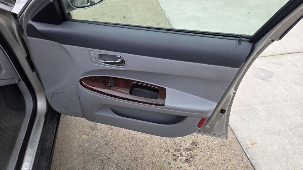 2007 Buick Lacrosse Image 12