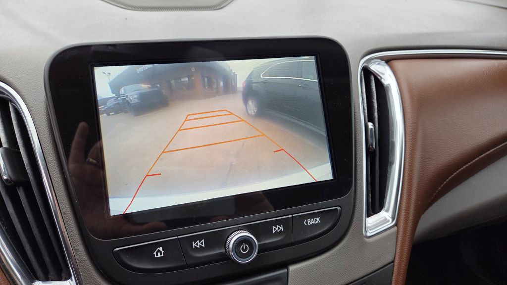 2017 Chevrolet Malibu Image 6