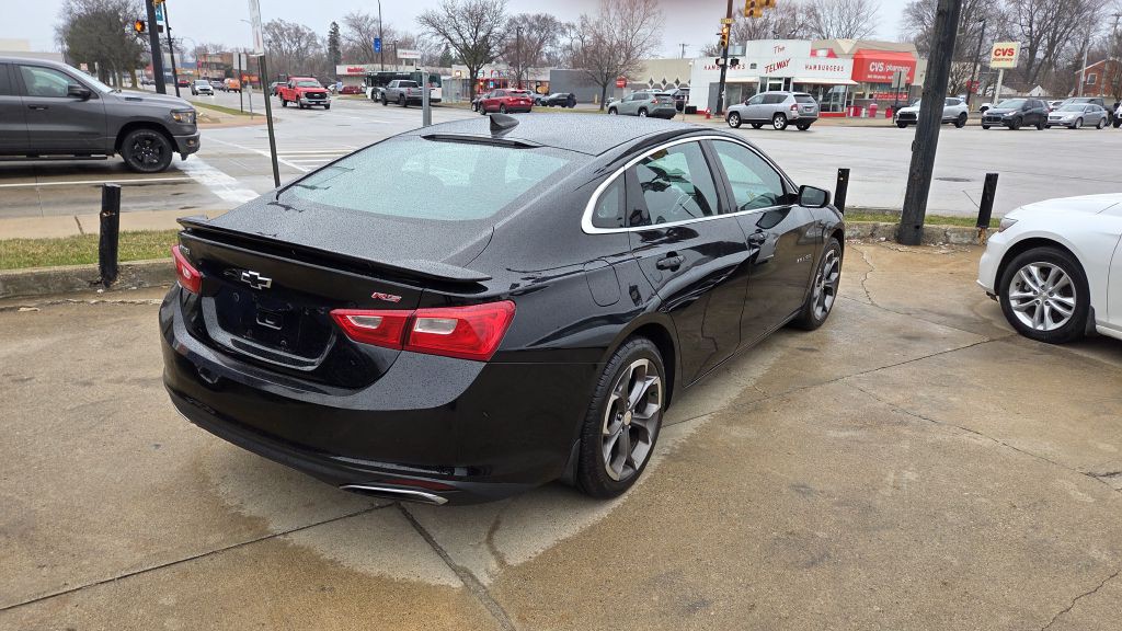 2019 Chevrolet Malibu Image 3