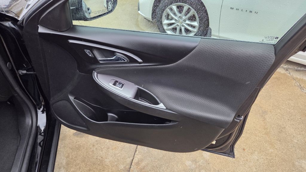 2019 Chevrolet Malibu Image 16