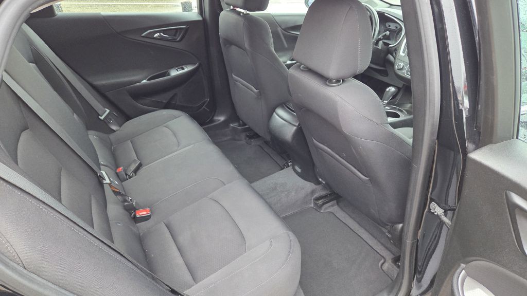 2019 Chevrolet Malibu Image 17