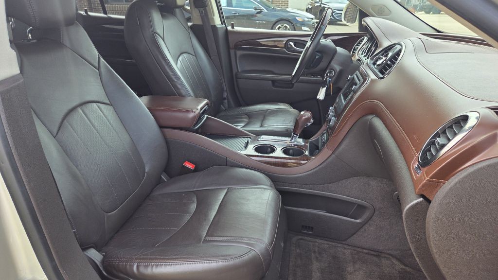 2014 Buick Enclave Image 16