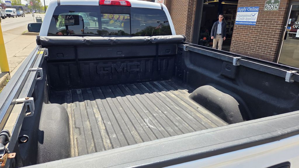 2015 GMC Sierra Image 6