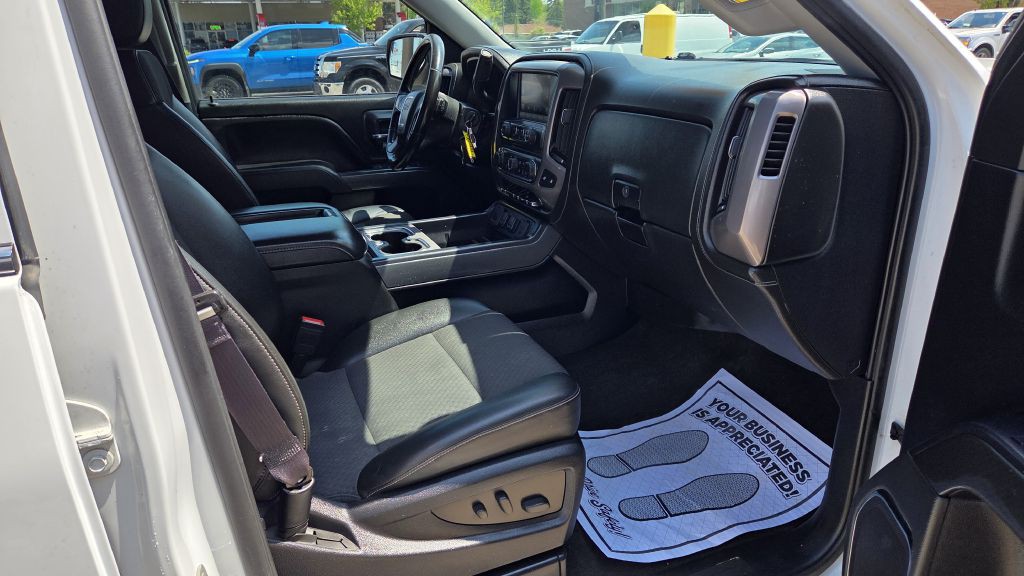 2015 GMC Sierra Image 17
