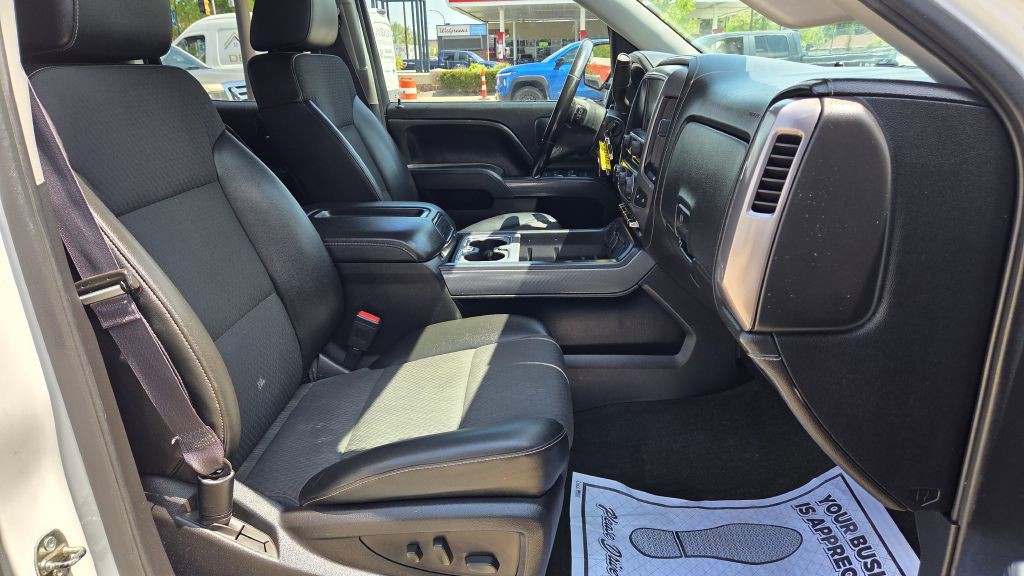 2015 GMC Sierra Image 18